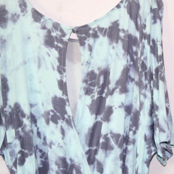 NWT Torrid Tie Dye Super Soft Knit Romper Shorts Blue Women's Size 4 4X H13563 - Picture 7 of 12